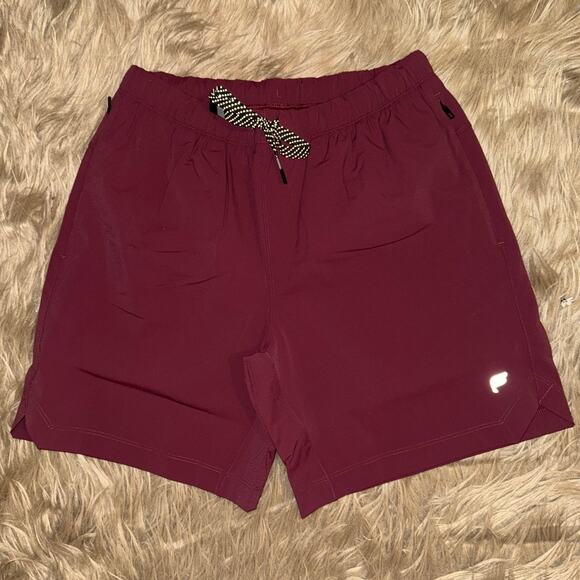 New Fabletics Men's The One Short 7" Unlined Merlot size M - Picture 5 of 9